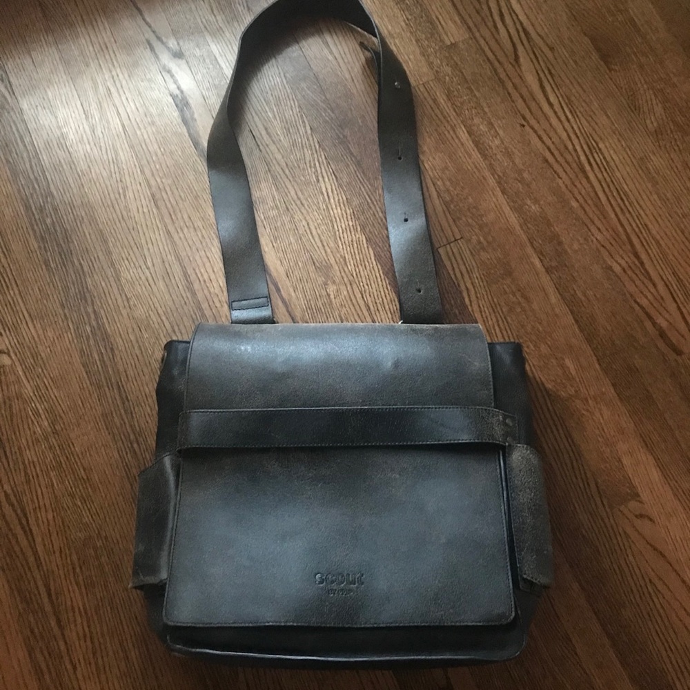 Petunia pickle bottom Scout diaper bag